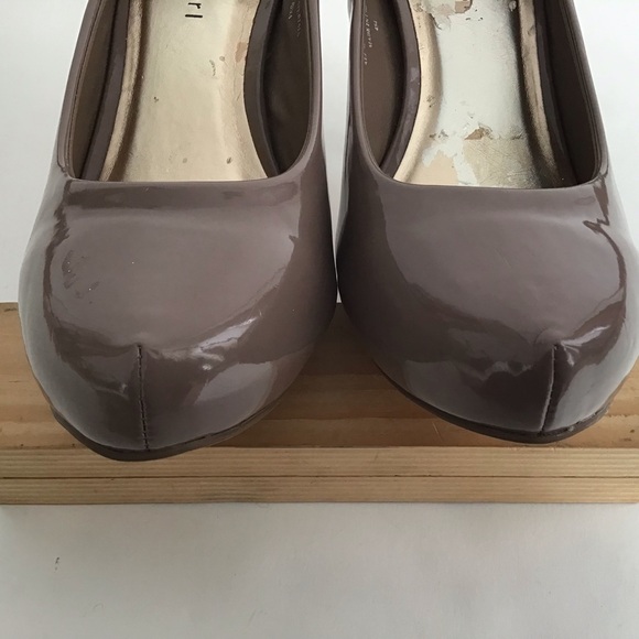 Madden Girl “Giddyy “ platform 3” heels. Size 7. Mocha latte. - Picture 7 of 12